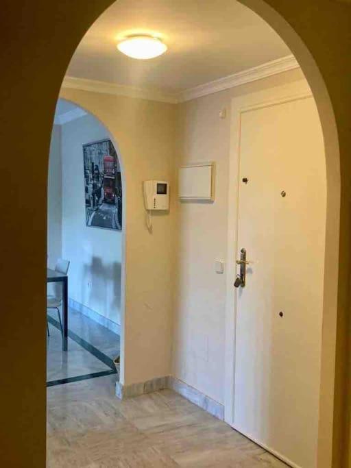 Apartment Urb Dama De Noche 5 Pax Y Terraza En Puerto Banus Marbella