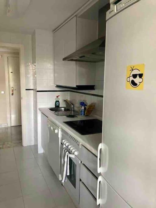 Urb Dama De Noche 5 Pax Y Terraza En Puerto Banus Marbella