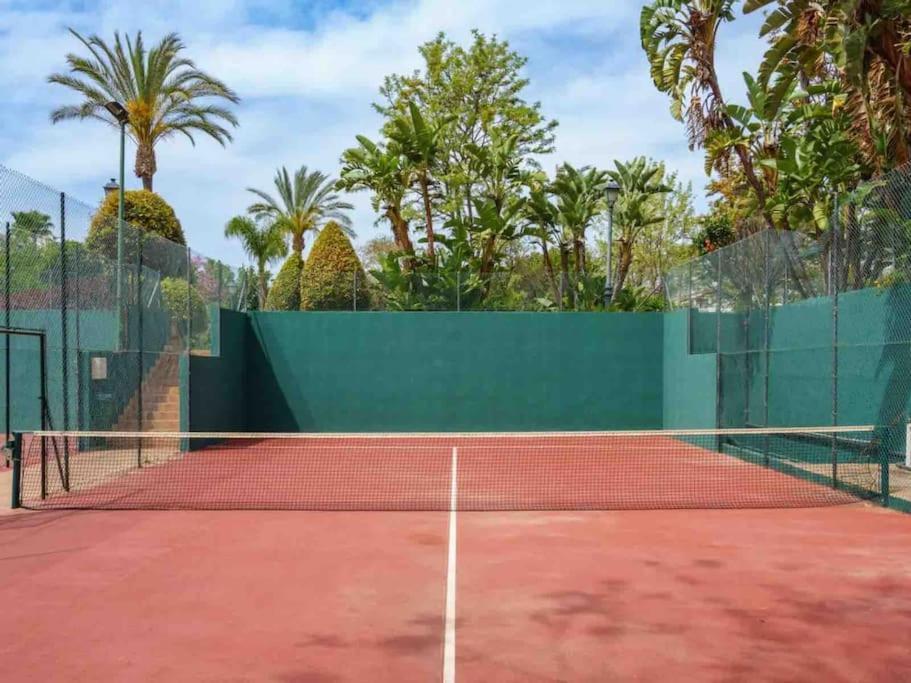 Apartment Urb Dama De Noche 5 Pax Y Terraza En Puerto Banus